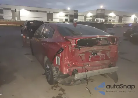 2022 Toyota Prius Limited z USA, uszkodzony, nr VIN JTDKAMFU1N3186838